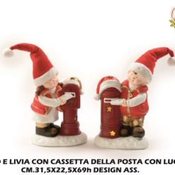 Livio E Livia Con Cassetta Posta E Luci Cm.31-8034052793957